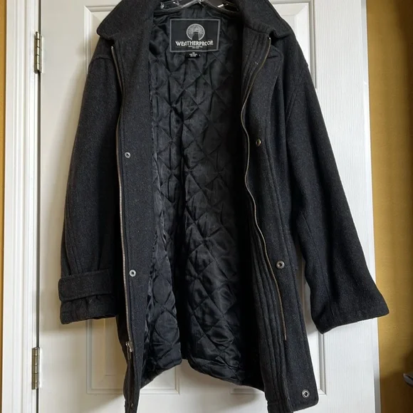 Weatherproof jacket - Picture 11 of 16